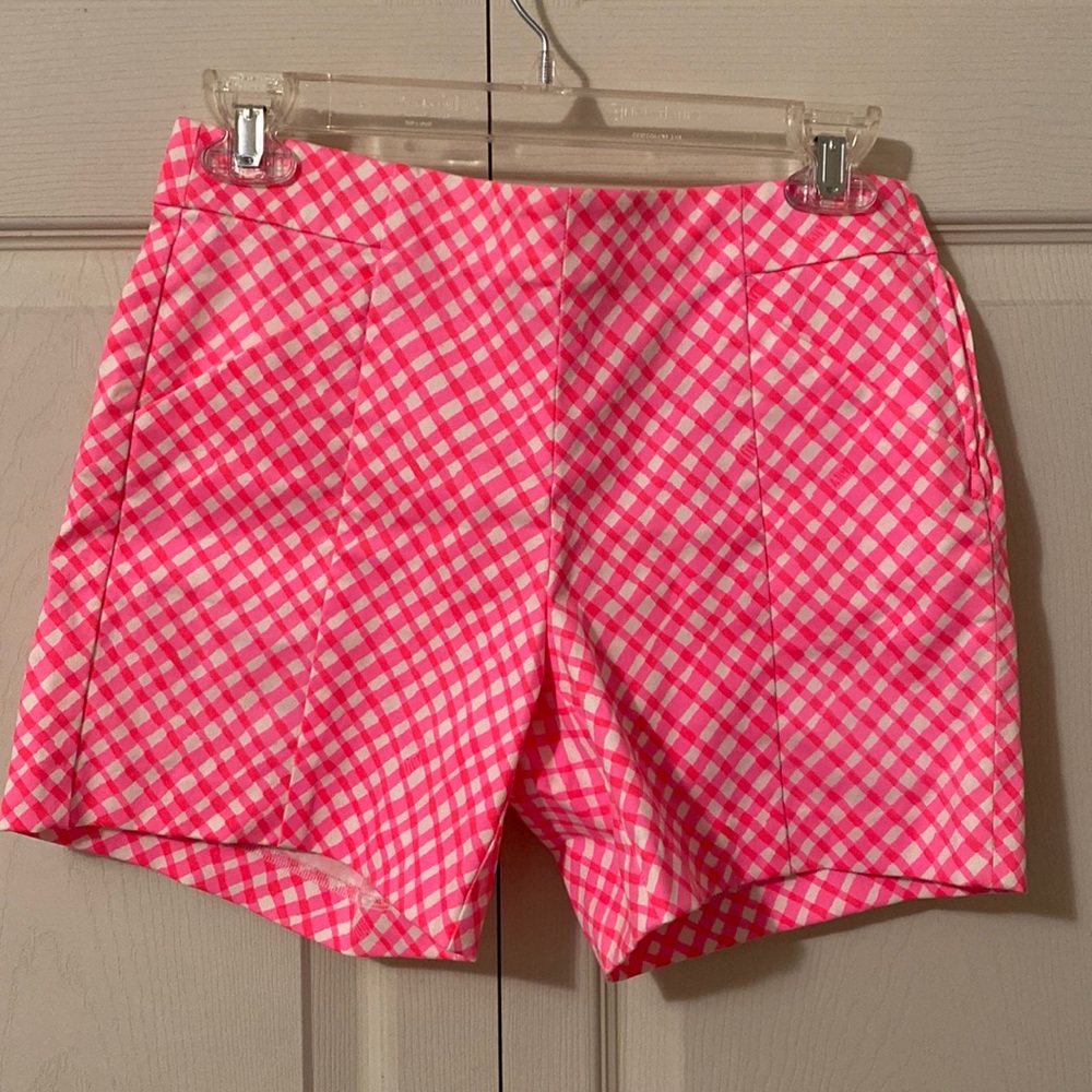 Lilly Pulitzer Arabeth Stretch Short. Print- check me out. Size 00. NWOT.